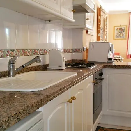 Adosado Nadine Locdenia Holiday home