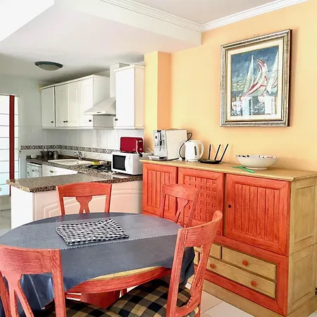 Holiday home Adosado Nadine Locdenia