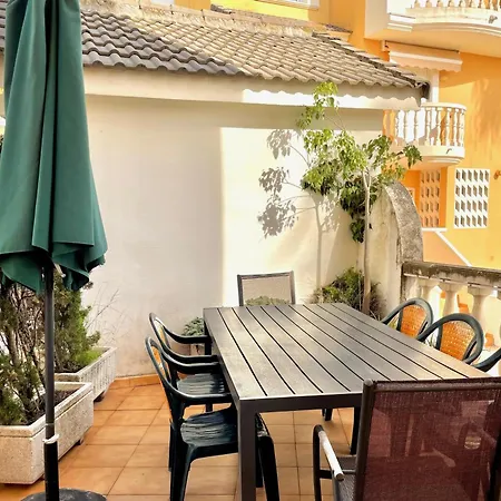 Adosado Nadine Locdenia Holiday home